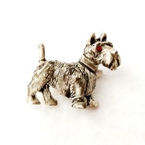 Vintage Scottie Dog Brooch Pin with Rhinestone Eye
